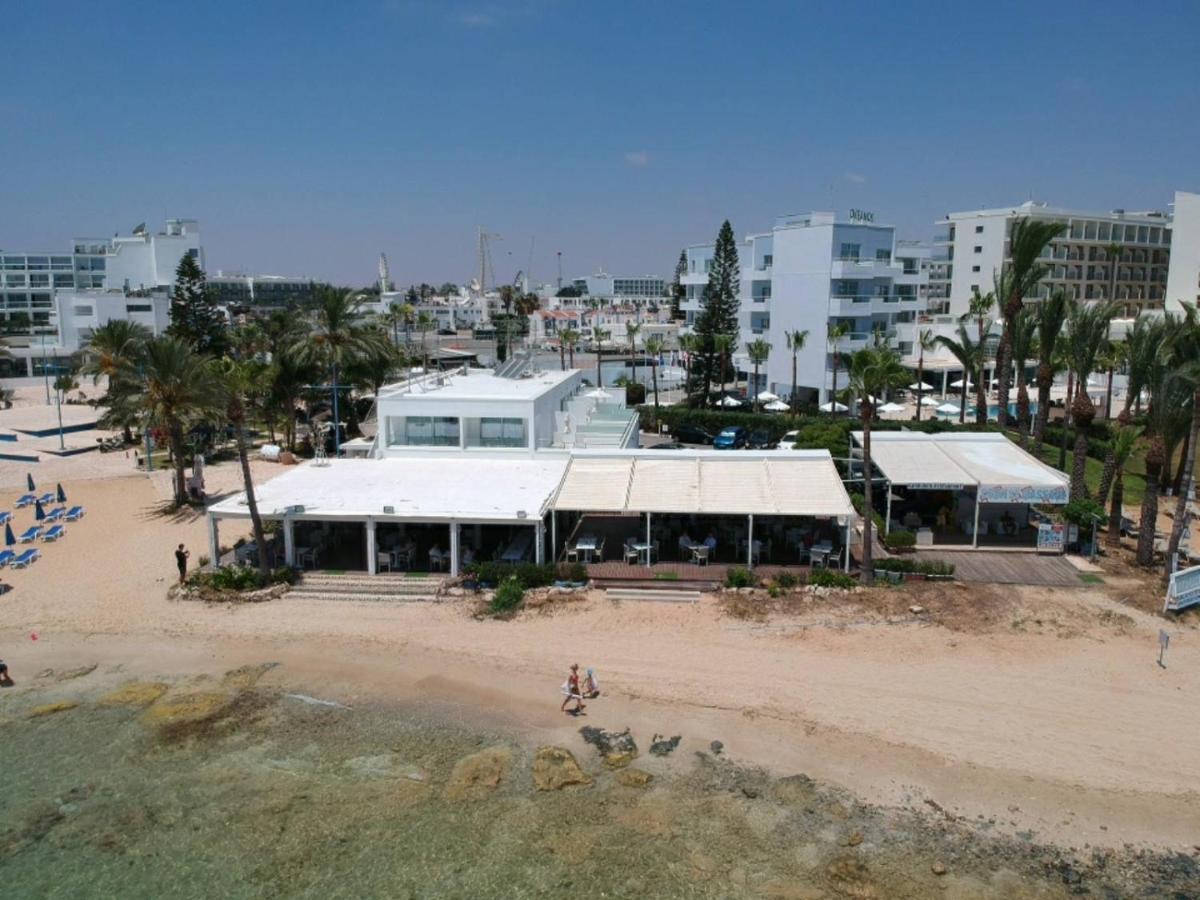 Karousos Beach Rooms Agia Napa Exterior foto